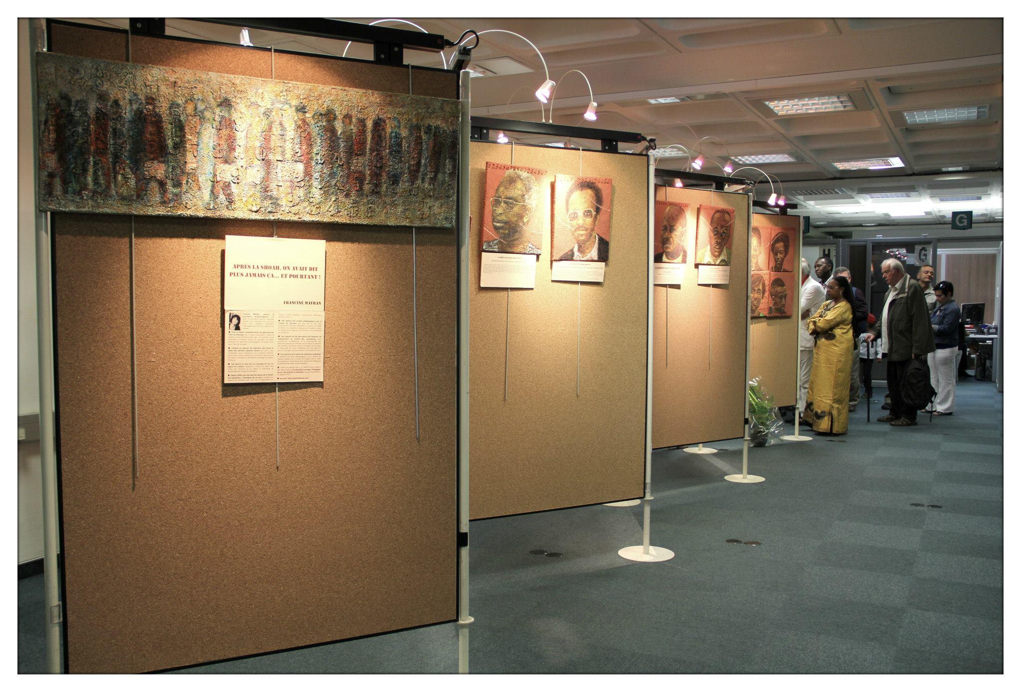 STRASBOURG. Centre administratif. Exposition le génocide des Tutsi